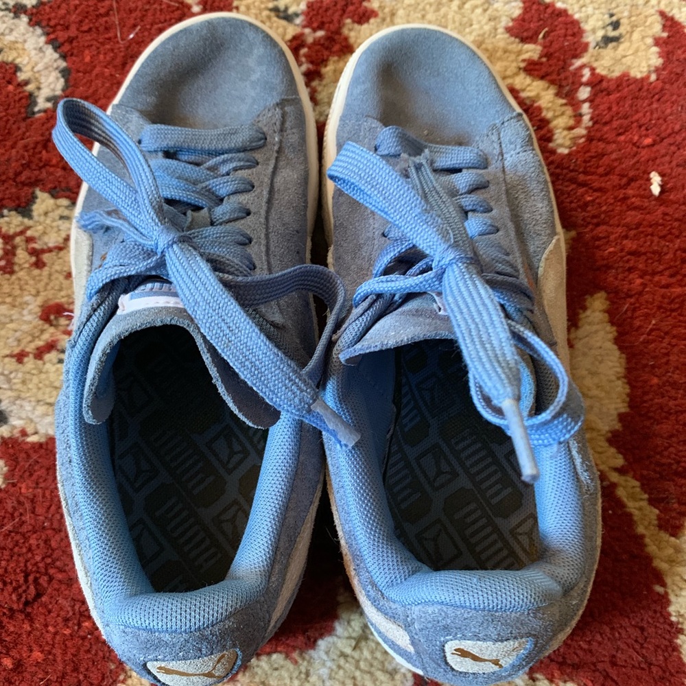 Puma sneaks